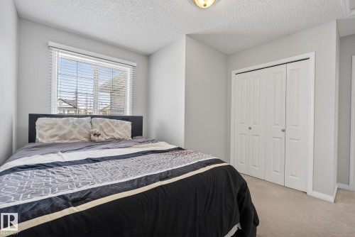 33 Hartwick Gate, Spruce Grove, AB - Indoor Photo Showing Bedroom