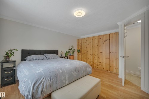 140 Evergreen Park Nw, Edmonton, AB - Indoor Photo Showing Bedroom