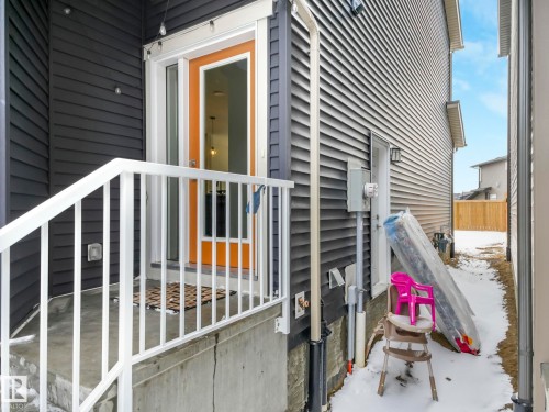 1143 Plum Lane, Edmonton, AB - Outdoor