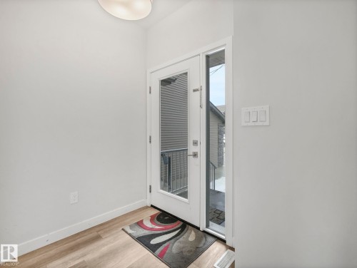 1143 Plum Lane, Edmonton, AB - Indoor Photo Showing Other Room