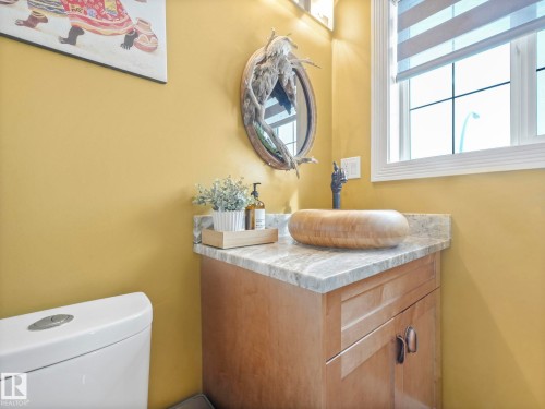 16412 61 Street, Edmonton, AB - Indoor Photo Showing Bathroom