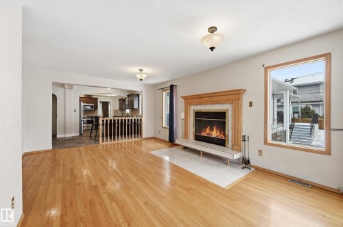 11019 126 Street, Edmonton, AB - Indoor