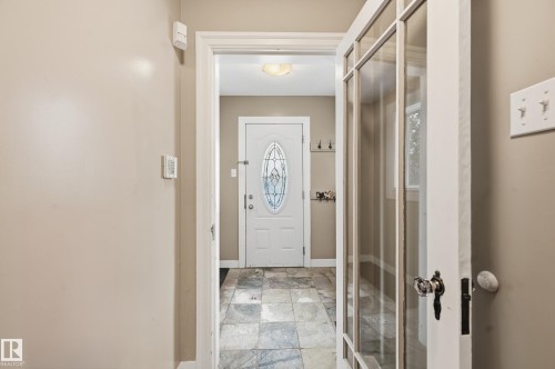 11019 126 Street, Edmonton, AB - Indoor