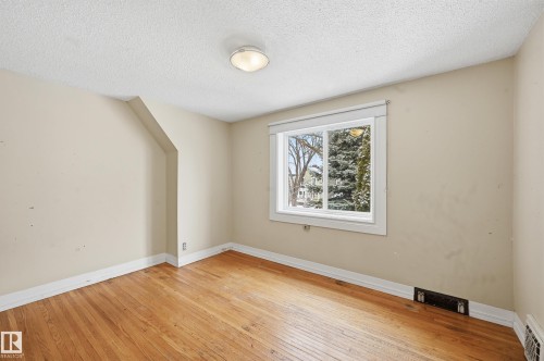 11019 126 Street, Edmonton, AB - Indoor Photo Showing Bedroom