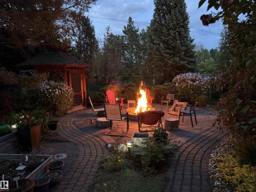 110 Weaver Drive, Edmonton, AB - Outdoor With Deck Patio Veranda