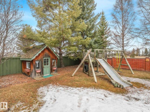 110 Weaver Drive, Edmonton, AB - Outdoor