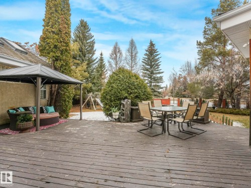110 Weaver Drive, Edmonton, AB - Outdoor With Deck Patio Veranda