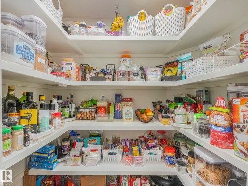 110 Weaver Drive, Edmonton, AB - Indoor With Storage