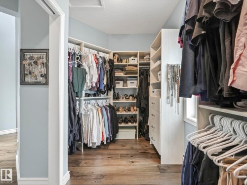 110 Weaver Drive, Edmonton, AB - Indoor With Storage