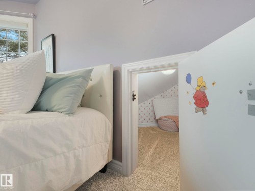 110 Weaver Drive, Edmonton, AB - Indoor