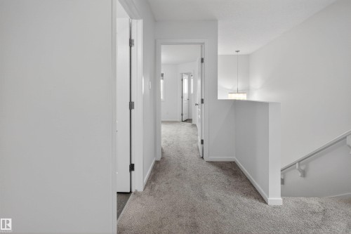 1265 Rosenthal Boulevard, Edmonton, AB - Indoor Photo Showing Other Room