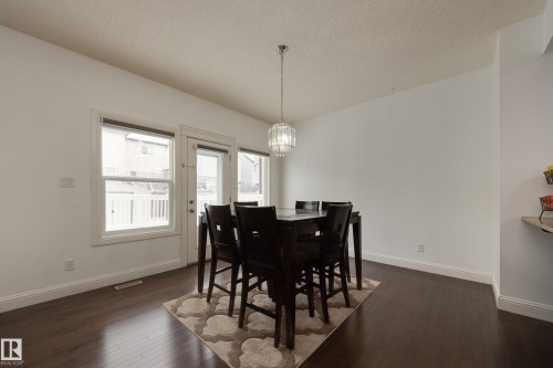 6131 10 Avenue, Edmonton, AB - Indoor Photo Showing Dining Room
