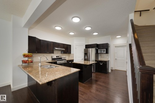 6131 10 Avenue, Edmonton, AB - Indoor Photo Showing Kitchen With Double Sink With Upgraded Kitchen