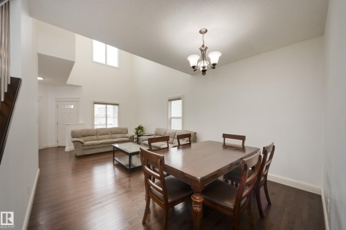 6131 10 Avenue, Edmonton, AB - Indoor Photo Showing Dining Room