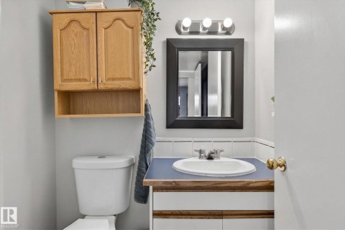 4 Dorset Place, St. Albert, AB - Indoor Photo Showing Bathroom