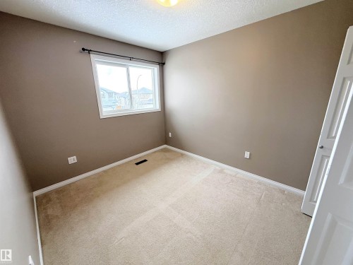 87 Haney Landing, Spruce Grove, AB - Indoor Photo Showing Other Room