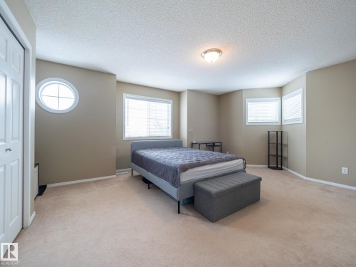 25 8304 11 Avenue, Edmonton, AB - Indoor Photo Showing Bedroom