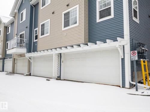 25 8304 11 Avenue, Edmonton, AB - Outdoor