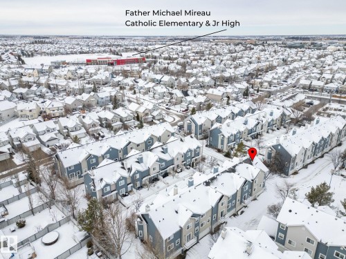 25 8304 11 Avenue, Edmonton, AB - Outdoor With View
