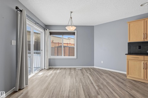 125 Rue Masson, Beaumont, AB - Indoor