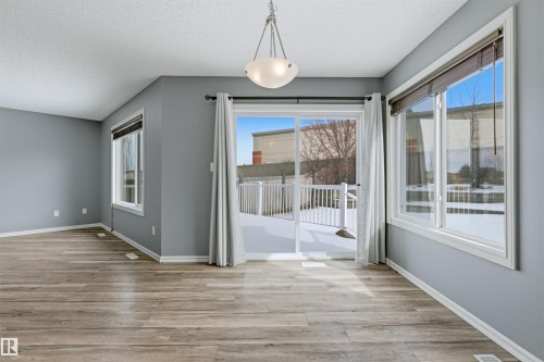 125 Rue Masson, Beaumont, AB - Indoor Photo Showing Other Room