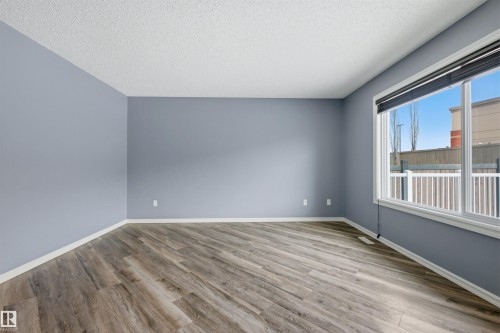 125 Rue Masson, Beaumont, AB - Indoor Photo Showing Other Room
