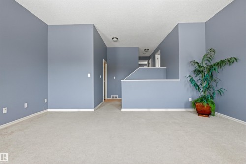 125 Rue Masson, Beaumont, AB - Indoor Photo Showing Other Room