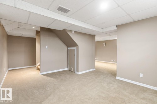 235 River Point(E), Edmonton, AB - Indoor