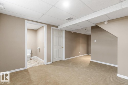 235 River Point(E), Edmonton, AB - Indoor