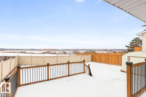 235 River Point(E), Edmonton, AB - Outdoor