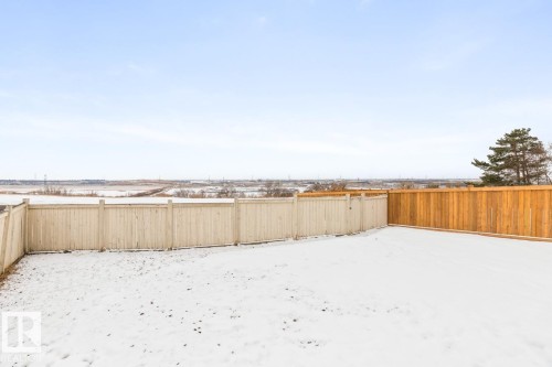 235 River Point(E), Edmonton, AB - Outdoor