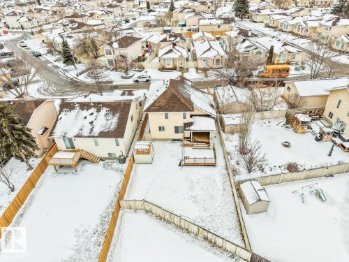 235 River Point(E), Edmonton, AB - Outdoor