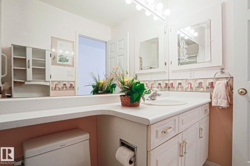 116 Maisonette Village, Leduc, AB - Indoor Photo Showing Bathroom