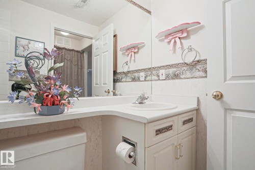 116 Maisonette Village, Leduc, AB - Indoor Photo Showing Bathroom