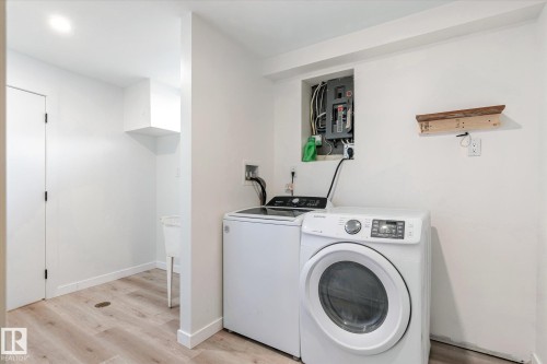 5504 94A Avenue, Edmonton, AB - Indoor Photo Showing Laundry Room