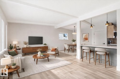 5504 94A Avenue, Edmonton, AB - Indoor Photo Showing Living Room