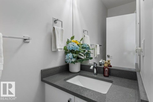 11029 150 Street, Edmonton, AB - Indoor Photo Showing Bathroom