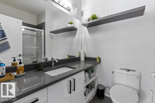 11029 150 Street, Edmonton, AB - Indoor Photo Showing Bathroom