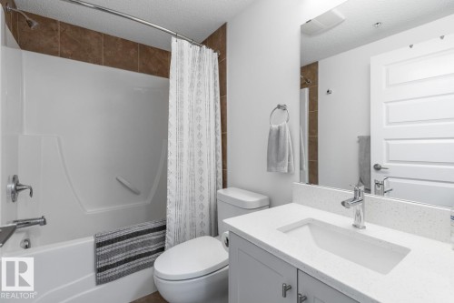 307 8730 82 Avenue, Edmonton, AB - Indoor Photo Showing Bathroom