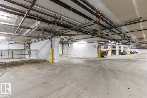 307 8730 82 Avenue, Edmonton, AB - Indoor Photo Showing Garage