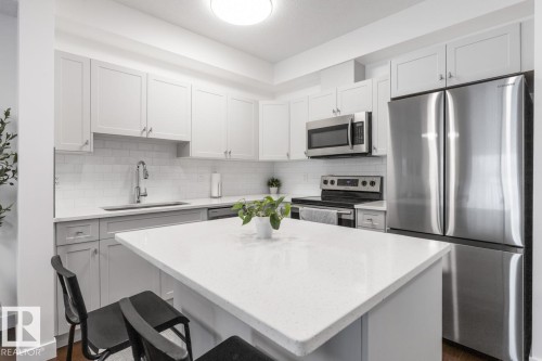 307 8730 82 Avenue, Edmonton, AB - Indoor Photo Showing Kitchen With Upgraded Kitchen