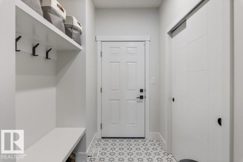 102 Edgefield Way, St. Albert, AB - Indoor