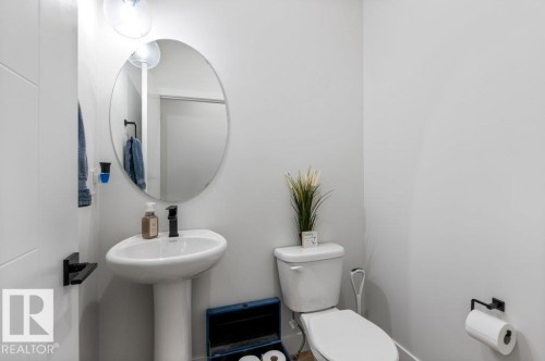 102 Edgefield Way, St. Albert, AB - Indoor Photo Showing Bathroom