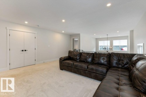 102 Edgefield Way, St. Albert, AB - Indoor Photo Showing Living Room
