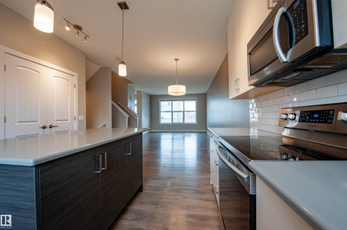 2327 84 Street, Edmonton, AB - Indoor Photo Showing Kitchen