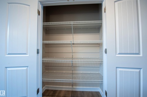 2327 84 Street, Edmonton, AB - Indoor