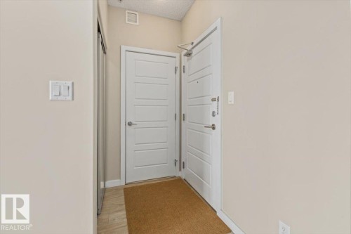 412 320 Ambleside Link Link, Edmonton, AB - Indoor Photo Showing Other Room