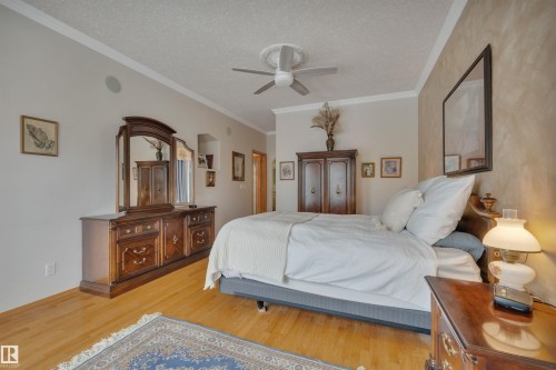 615 Twin Brooks Bend, Edmonton, AB - Indoor Photo Showing Bedroom