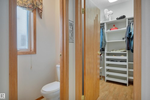 615 Twin Brooks Bend, Edmonton, AB - Indoor Photo Showing Bathroom