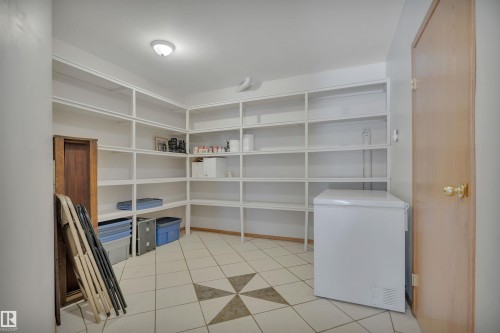 615 Twin Brooks Bend, Edmonton, AB - Indoor With Storage